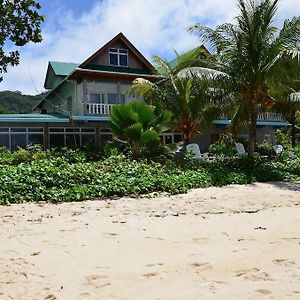 Moonlight Beach Villa